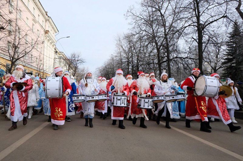 Картинка с дедом на парад